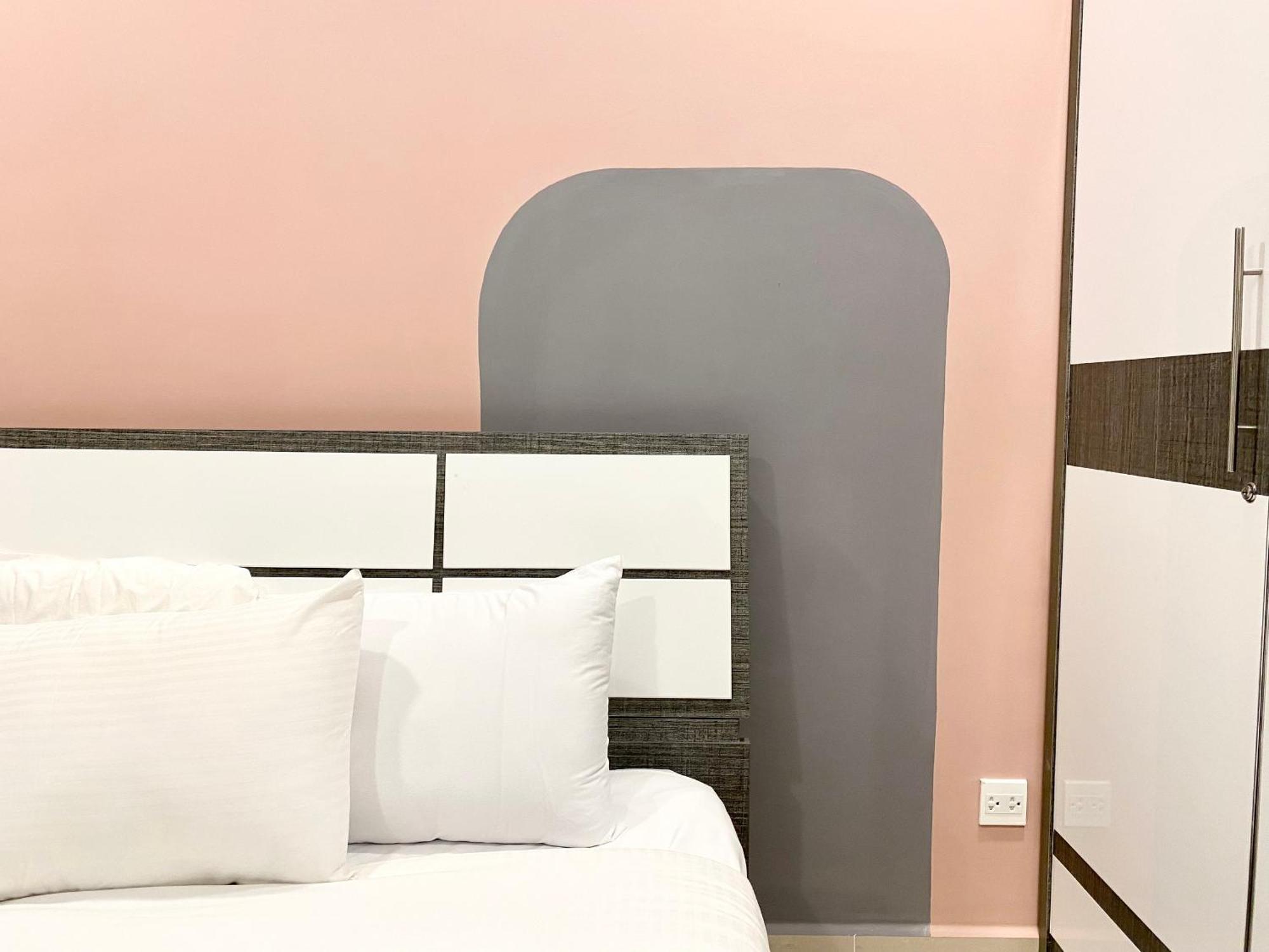 Yu Stay Lux And Cozy 2Bedrs In Soho Residence Near Bui Vien Walking Street Хошимин Экстерьер фото