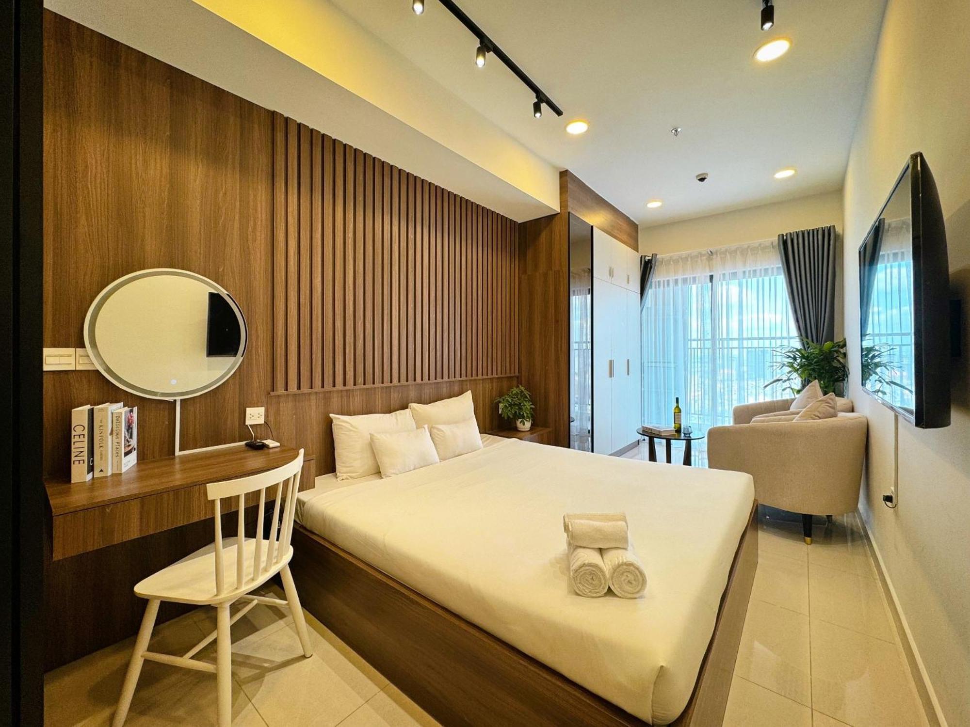 Yu Stay Lux And Cozy 2Bedrs In Soho Residence Near Bui Vien Walking Street Хошимин Экстерьер фото